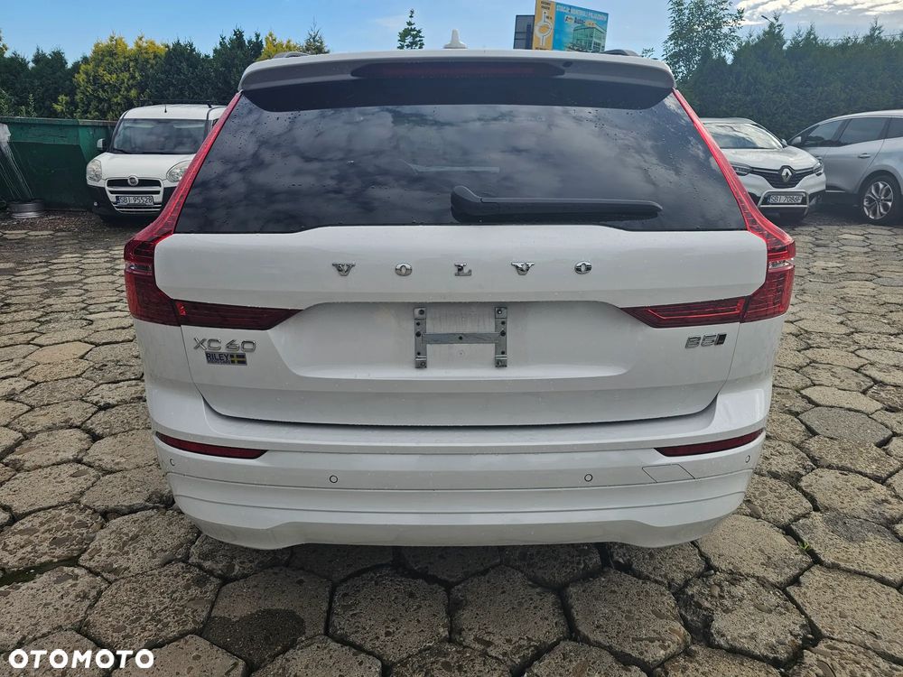 Volvo XC 60 B5 B AWD Geartronic Momentum Pro - 5