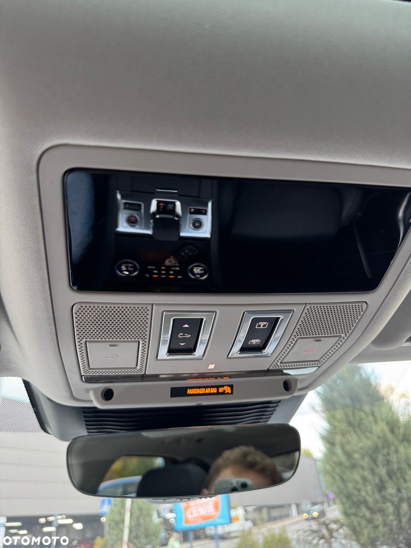 Jaguar F-Pace P250 AWD R-Dynamic SE - 29