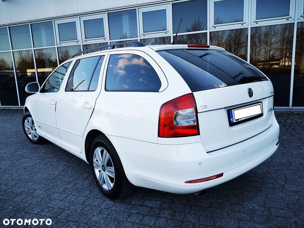 Skoda Octavia 1.6 TDI DPF FAMILY - 4
