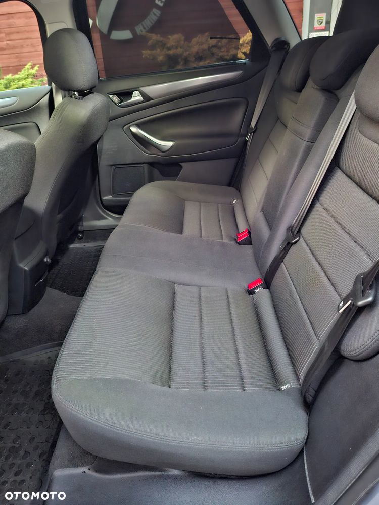 Ford Mondeo 2.2 TDCi Trend - 10
