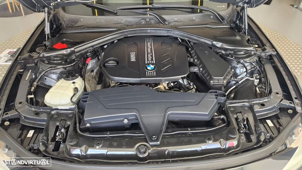 BMW 318 d Pack M - 36