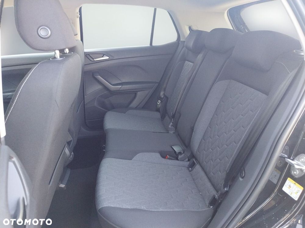 Volkswagen T-Cross - 21