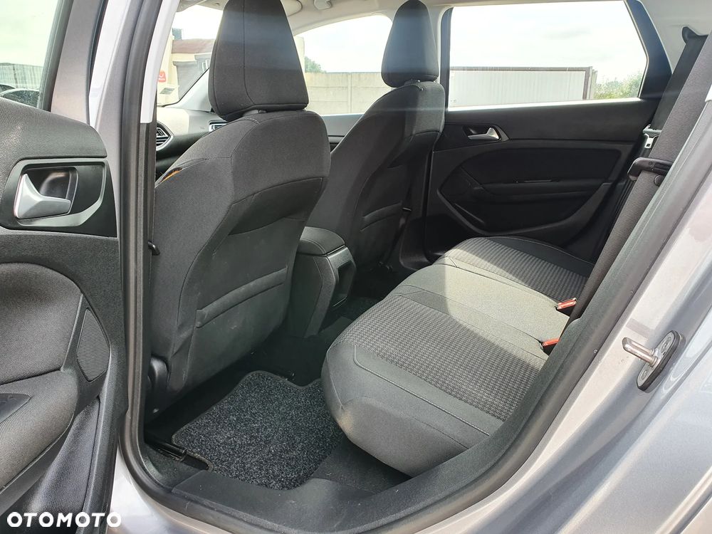 Peugeot 308 1.2 PureTech GPF Allure S&S - 24