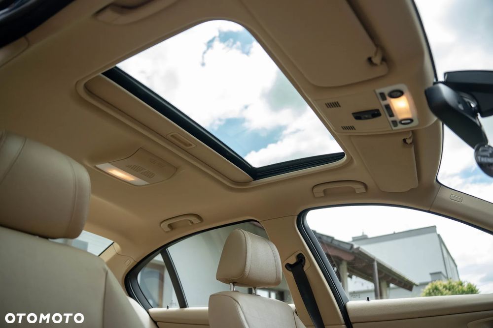 BMW Seria 3 - 26