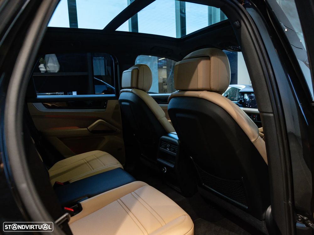 Porsche Cayenne E-Hybrid - 41