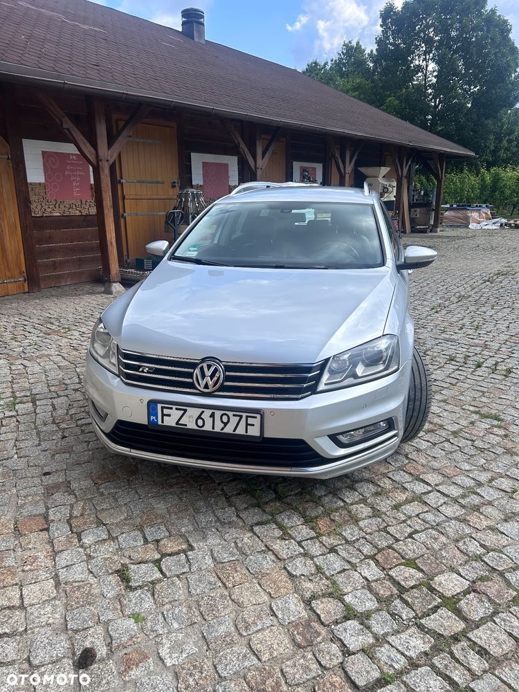 Volkswagen Passat 2.0 TDI Highline R-Style DSG - 2