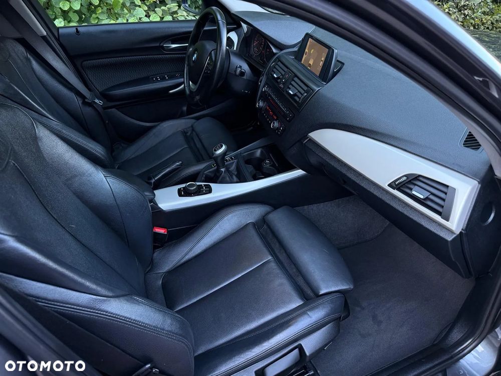 BMW Seria 1 120d Sport Line - 8