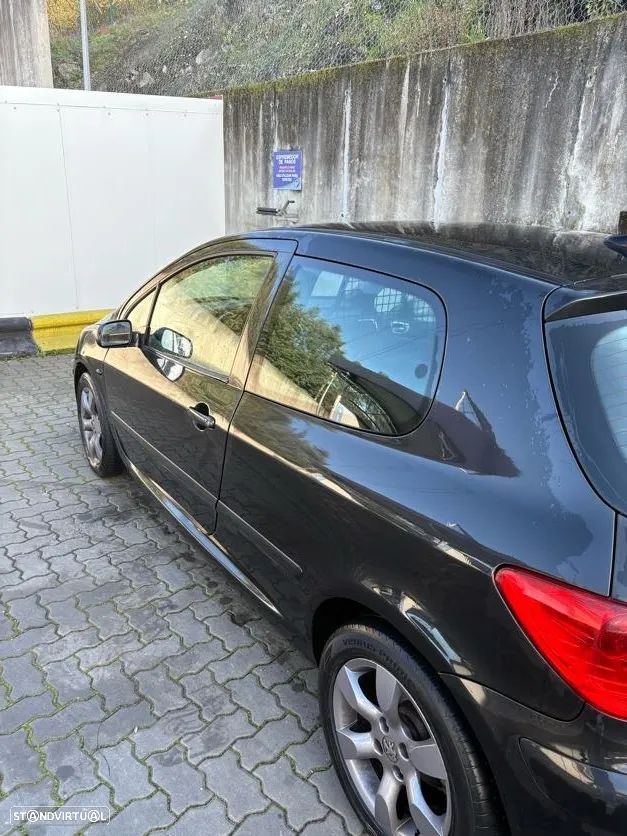 Peugeot 307 HDi 110 OXYGO - 3