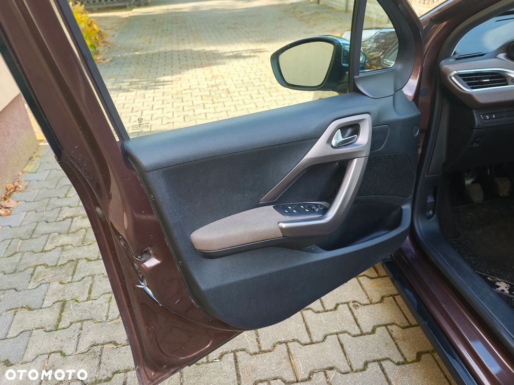 Peugeot 2008 - 28