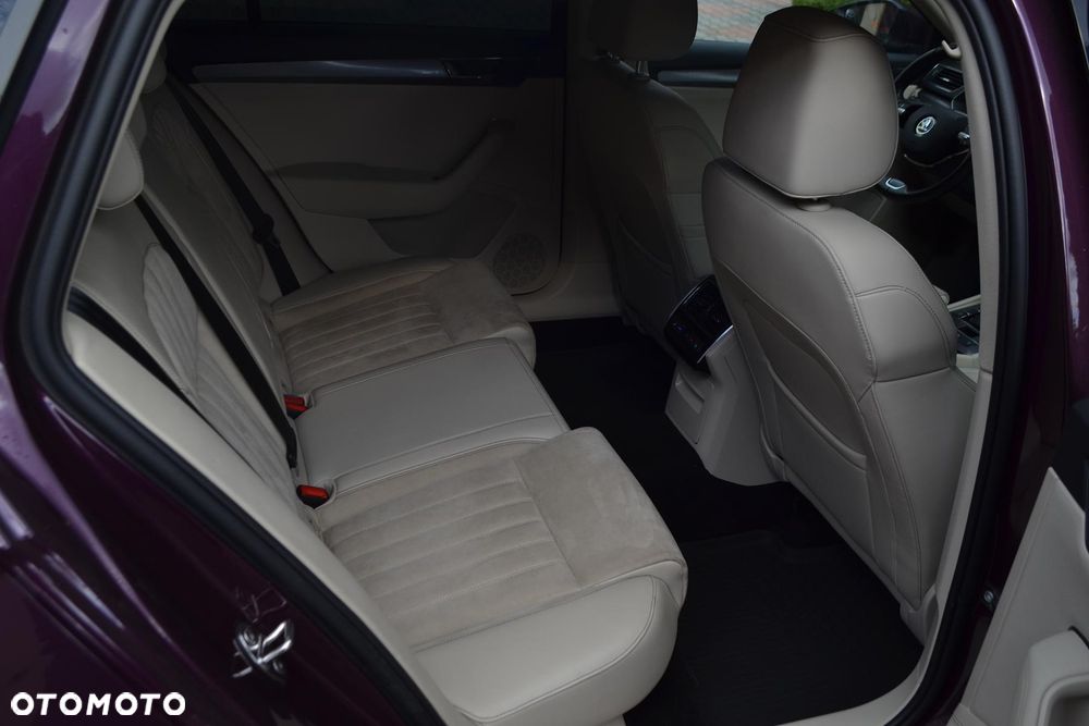Skoda Superb 2.0 TDI SCR Style DSG - 15