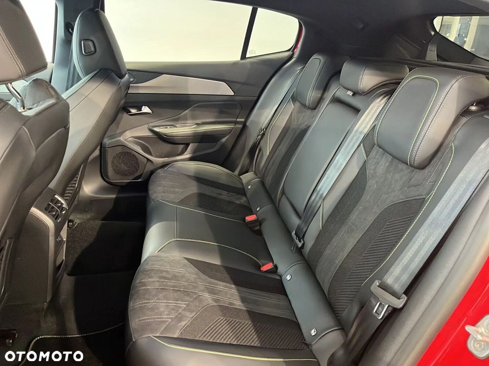 Peugeot 408 1.2 PureTech mHEV GT Exclusive S&S e-DSC6 - 12