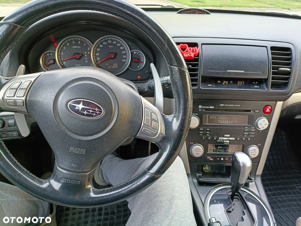 Subaru Outback 2.5 R GL - 12