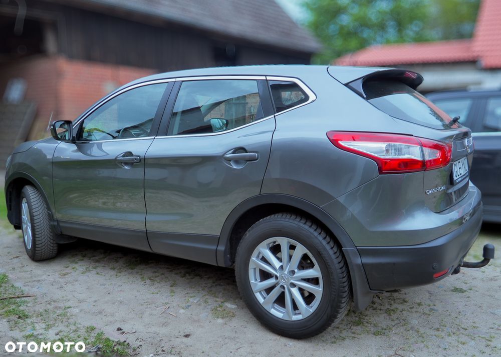 Nissan Qashqai 1.5 dCi N-Connecta EU6 - 3