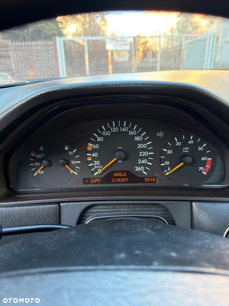 Mercedes-Benz Klasa E 430 T Avantgarde - 10