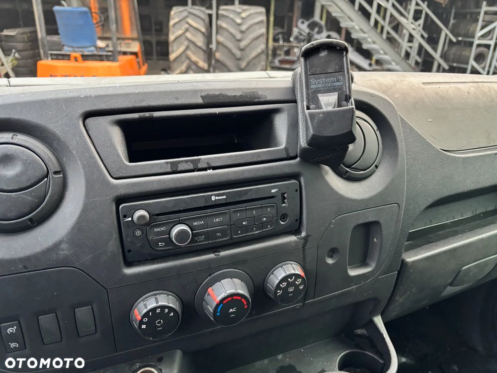 Renault Master - 37