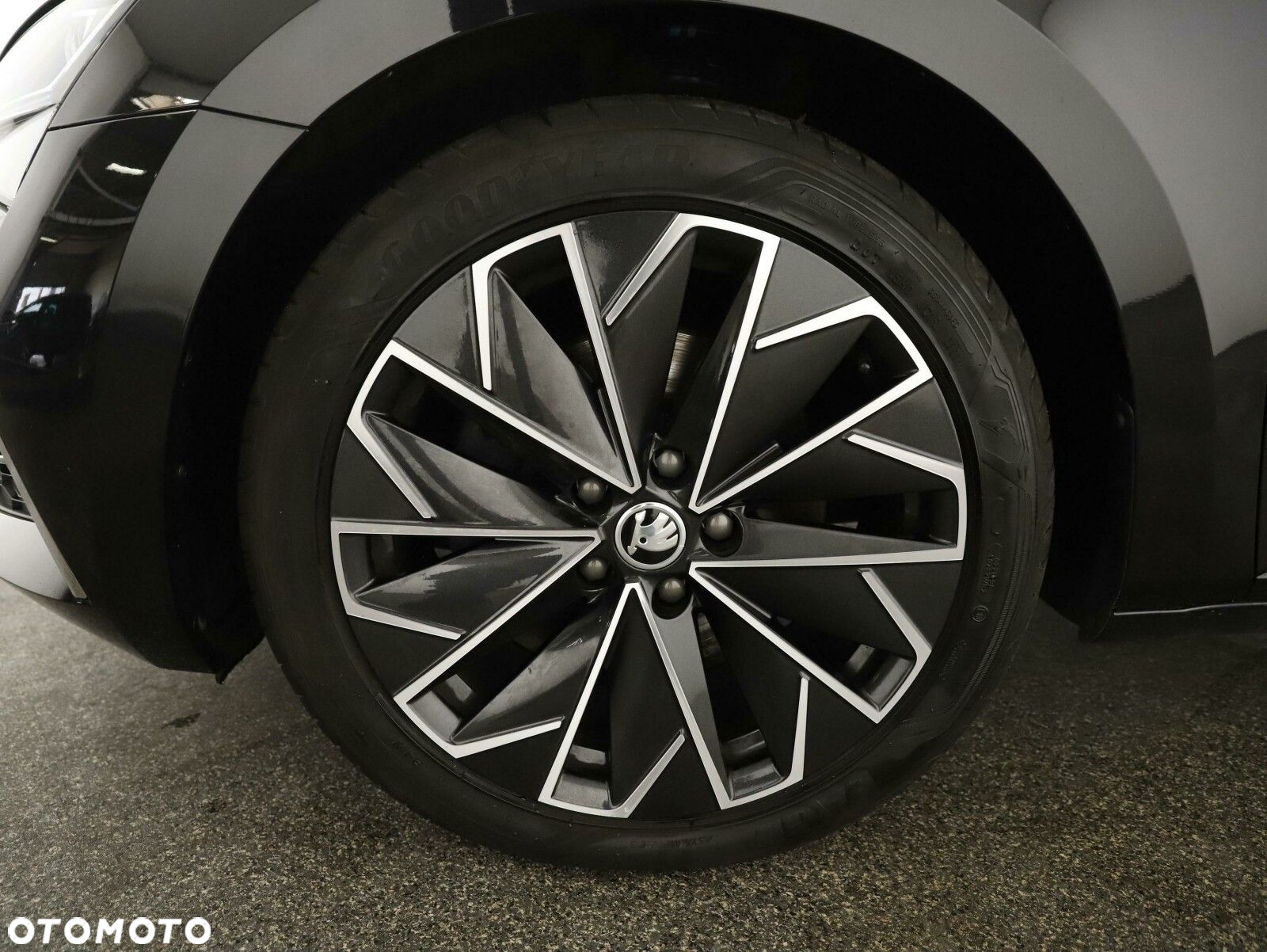 Skoda Superb 2.0 TDI SCR L&K DSG - 10