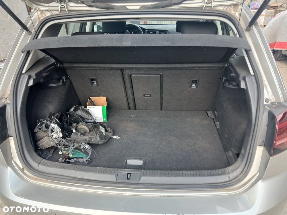 Volkswagen Golf 1.6 TDI BMT Highline - 11