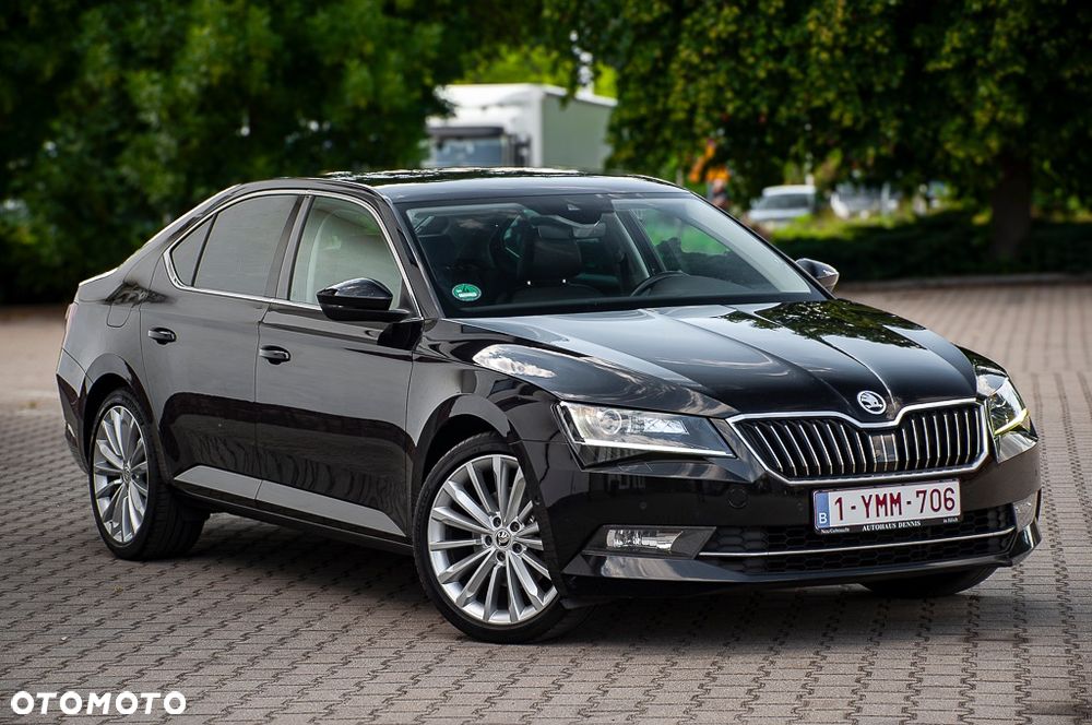 Skoda Superb 2.0 TDI DSG Sportline - 5