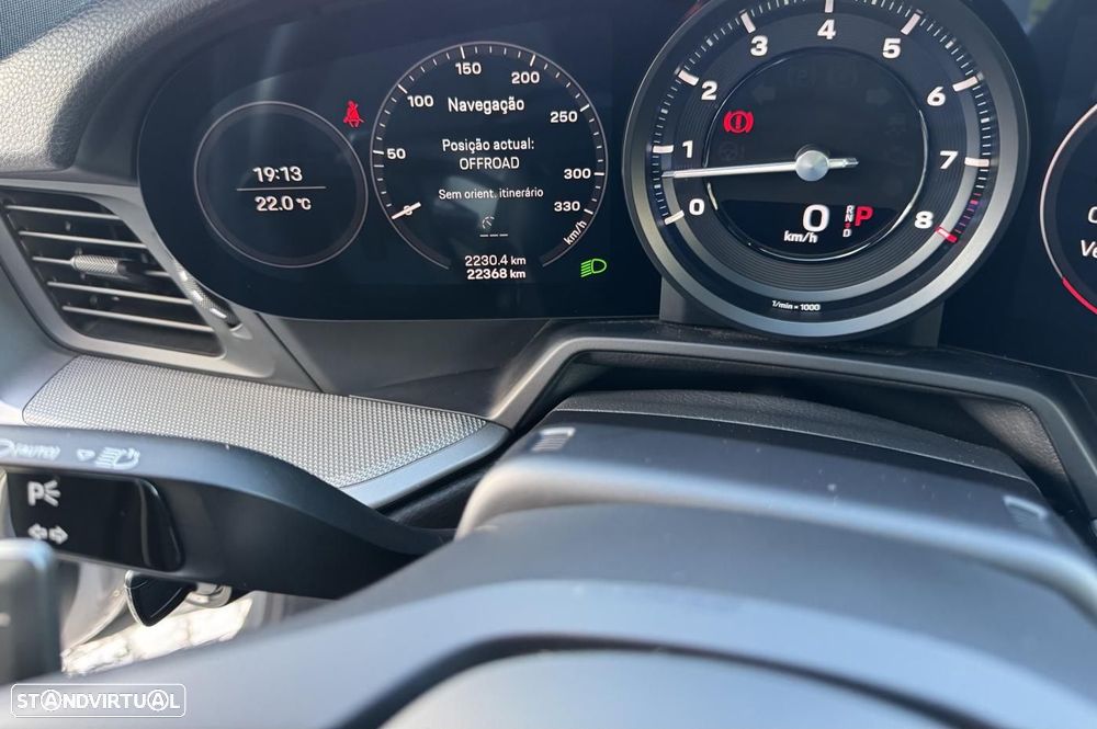 Porsche 911 (992) Carrera PDK - 15