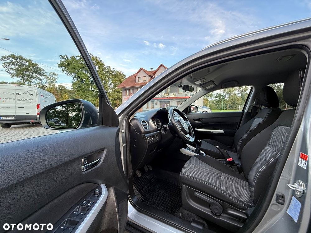 Suzuki Vitara 1.6 Premium 4WD - 14