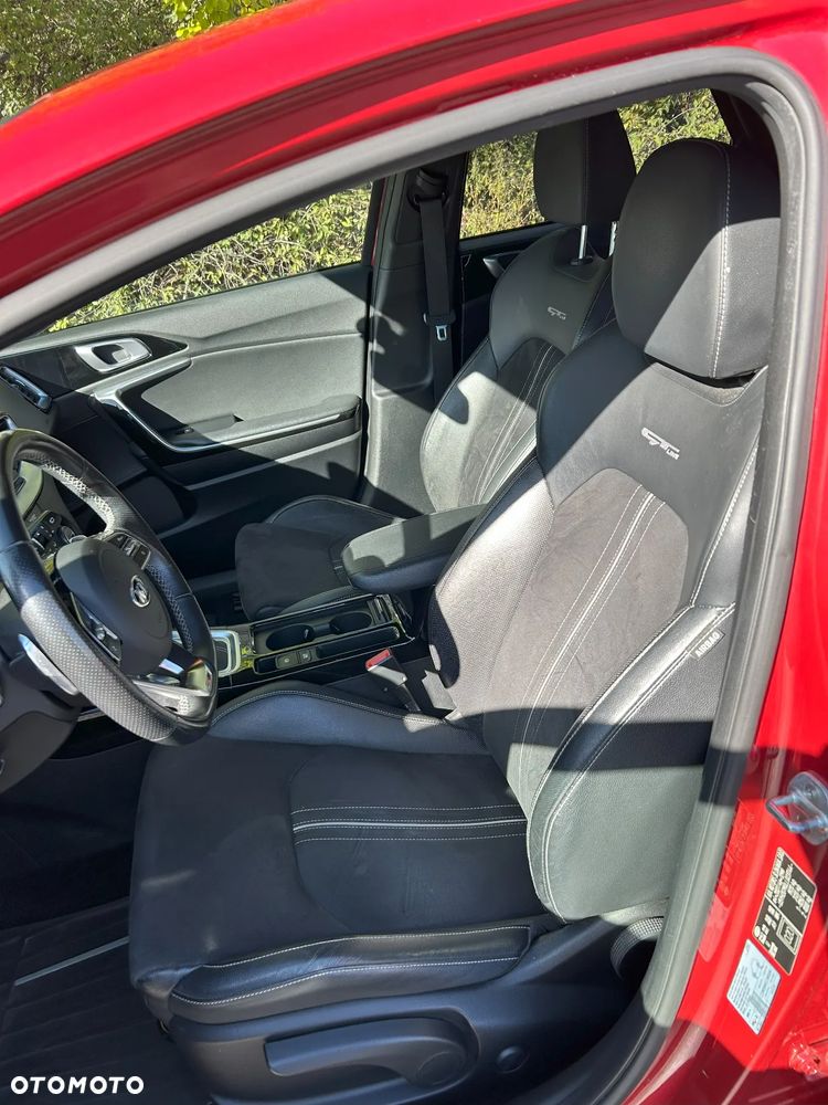 Kia ProCeed 1.6 CRDi GT Line DCT - 9