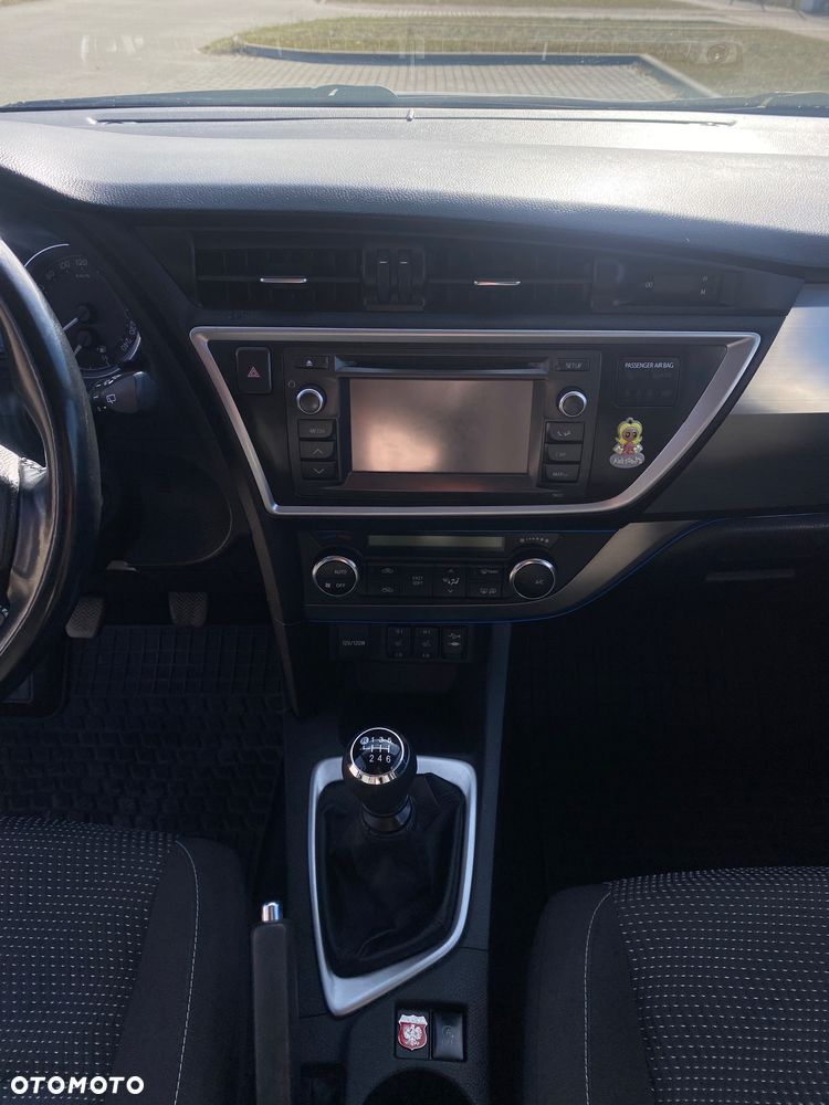 Toyota Auris 2.0 D-4D Prestige - 12