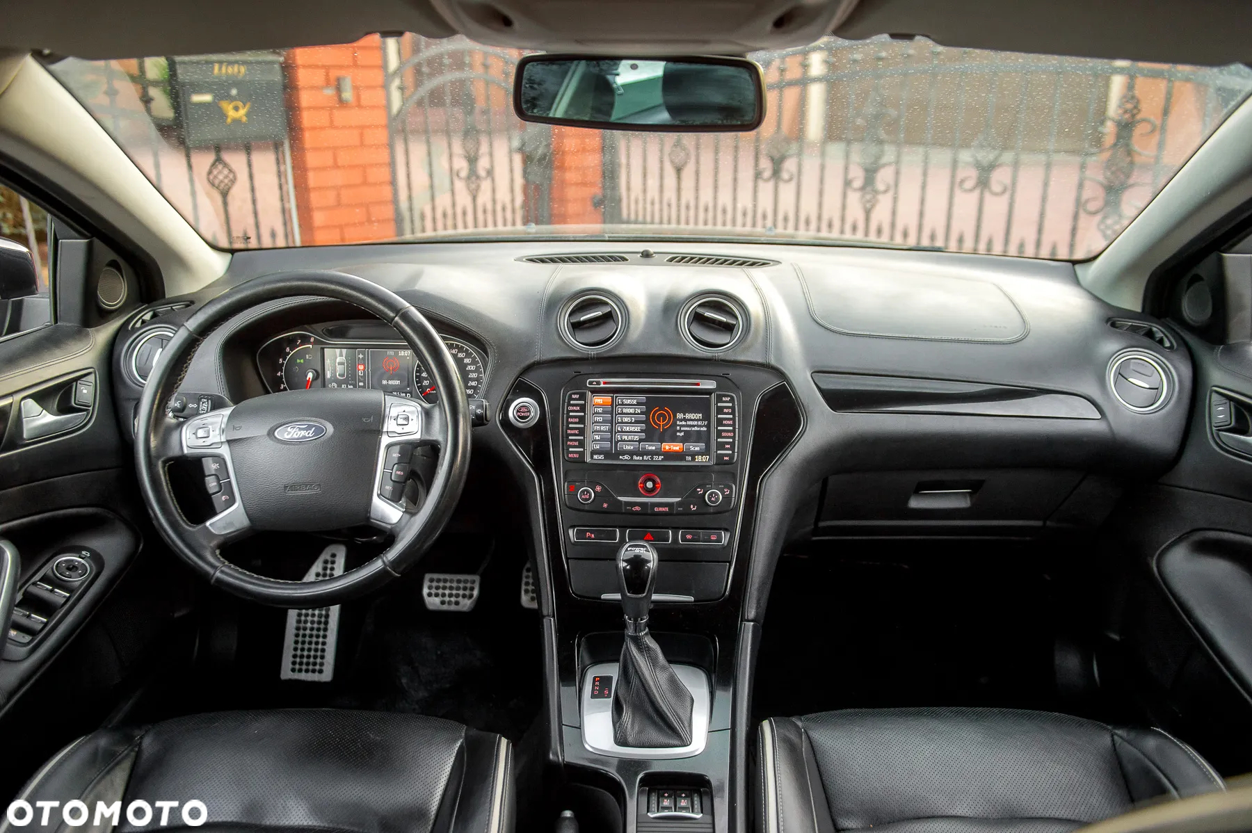 Ford Mondeo 2.0 EcoBoost Start-Stopp Autom Titanium - 24