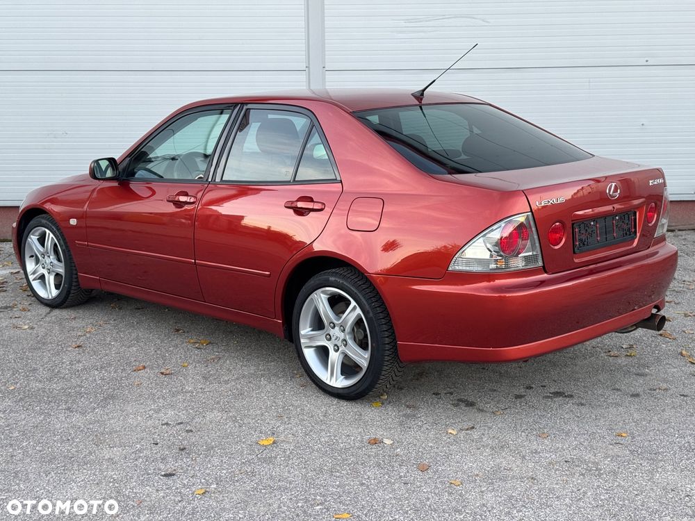 Lexus IS - 3