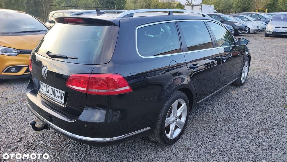 Volkswagen Passat - 4