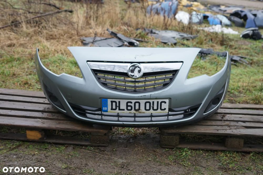 Zderzak przód przedni Opel Meriva B II Z179