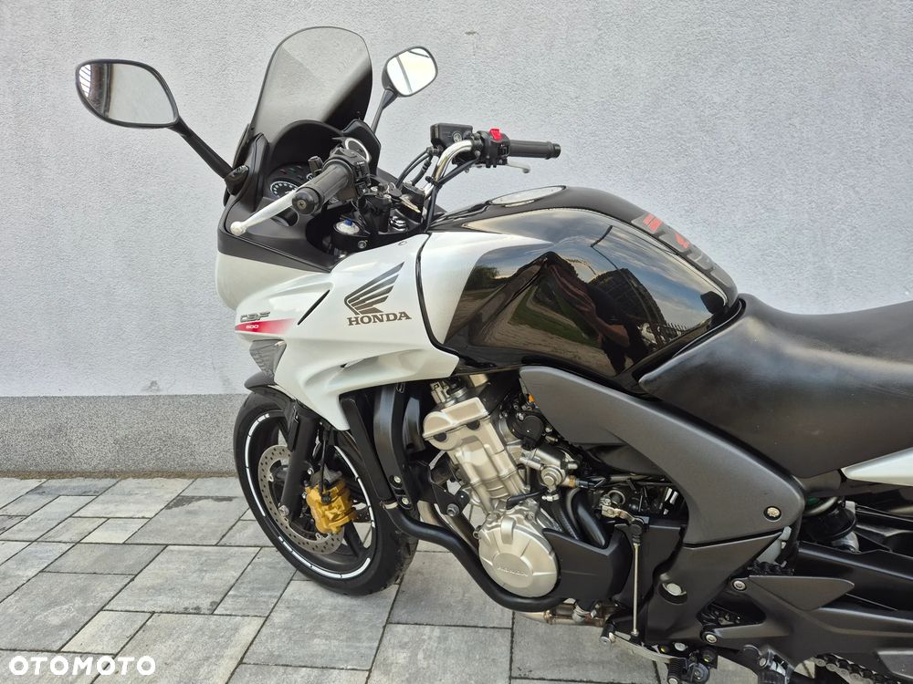 Honda CBF - 10
