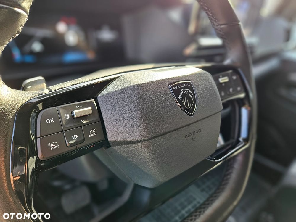 Peugeot Traveller 2.0 BlueHDi Long Business EAT8 - 11