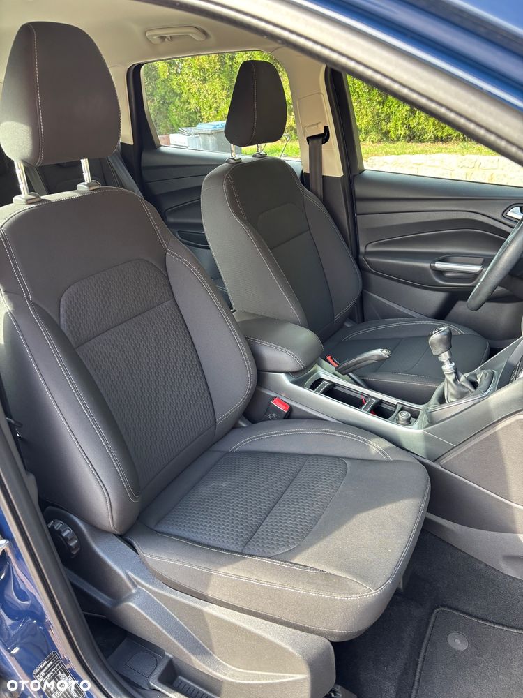 Ford Kuga 1.5 EcoBoost 2x4 Trend - 12