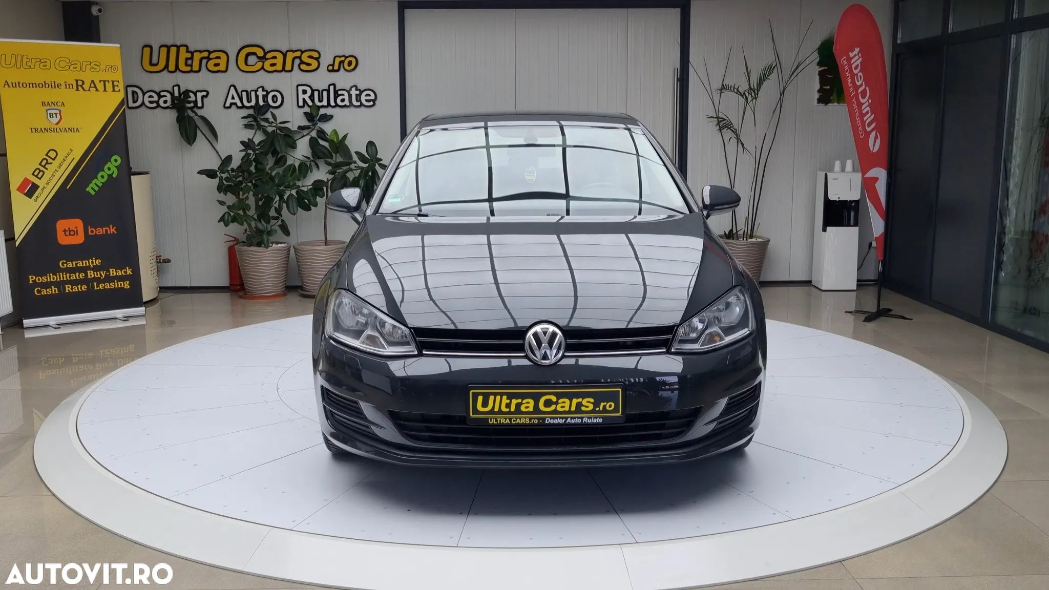 Volkswagen Golf 2.0 TDI BMT Comfortline - 1