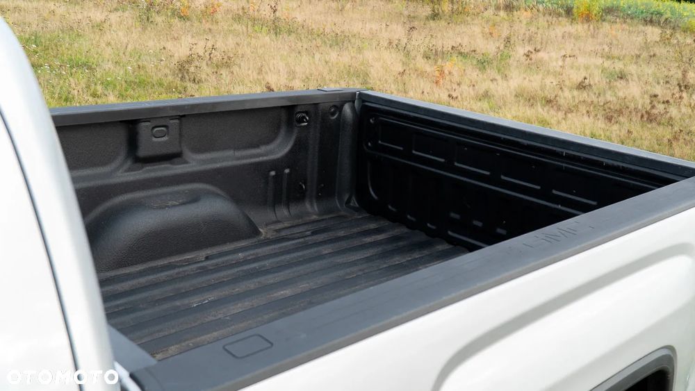 GMC Sierra - 30