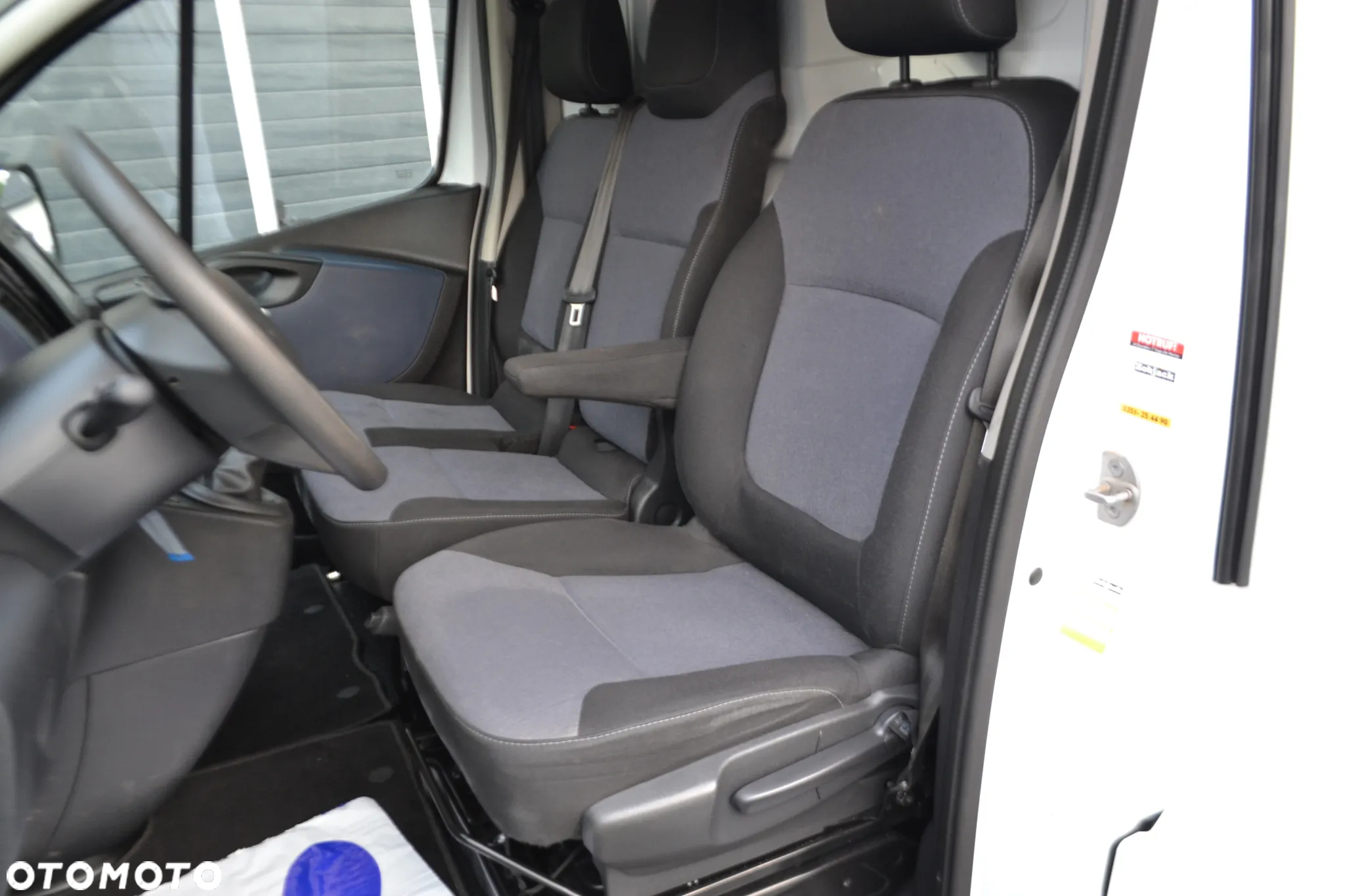 Renault TRAFIC LONG - 6