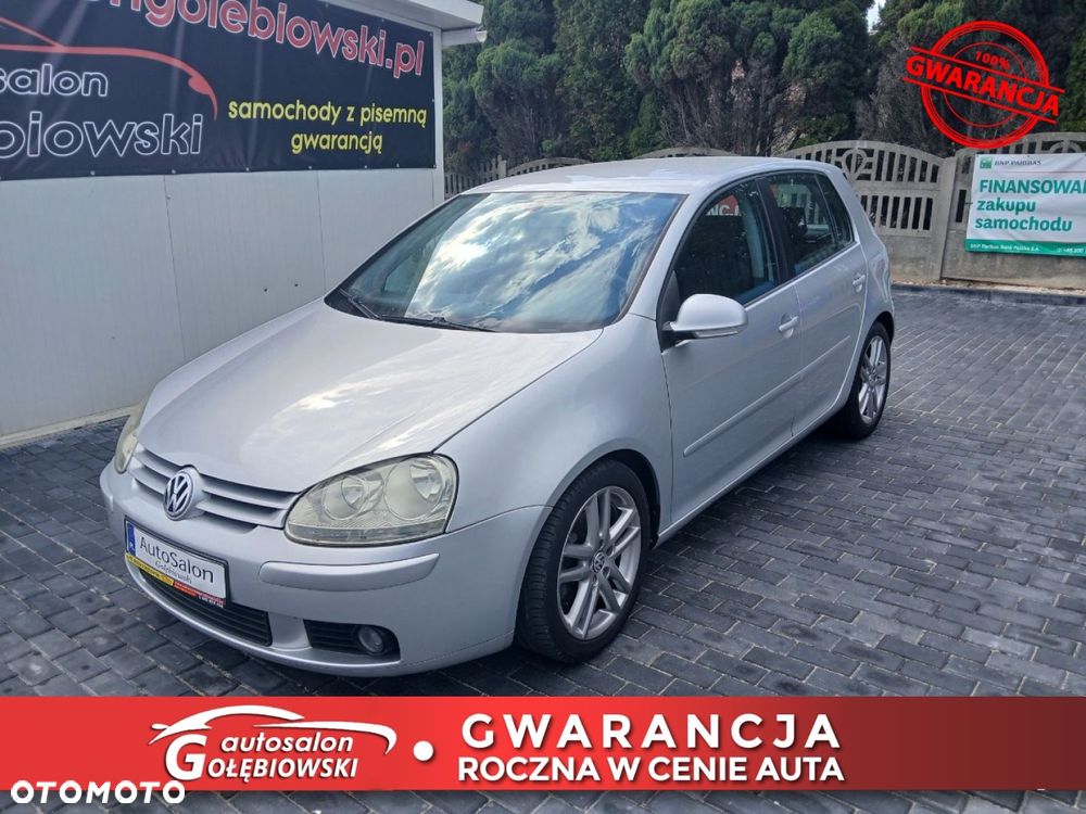 Volkswagen Golf - 1