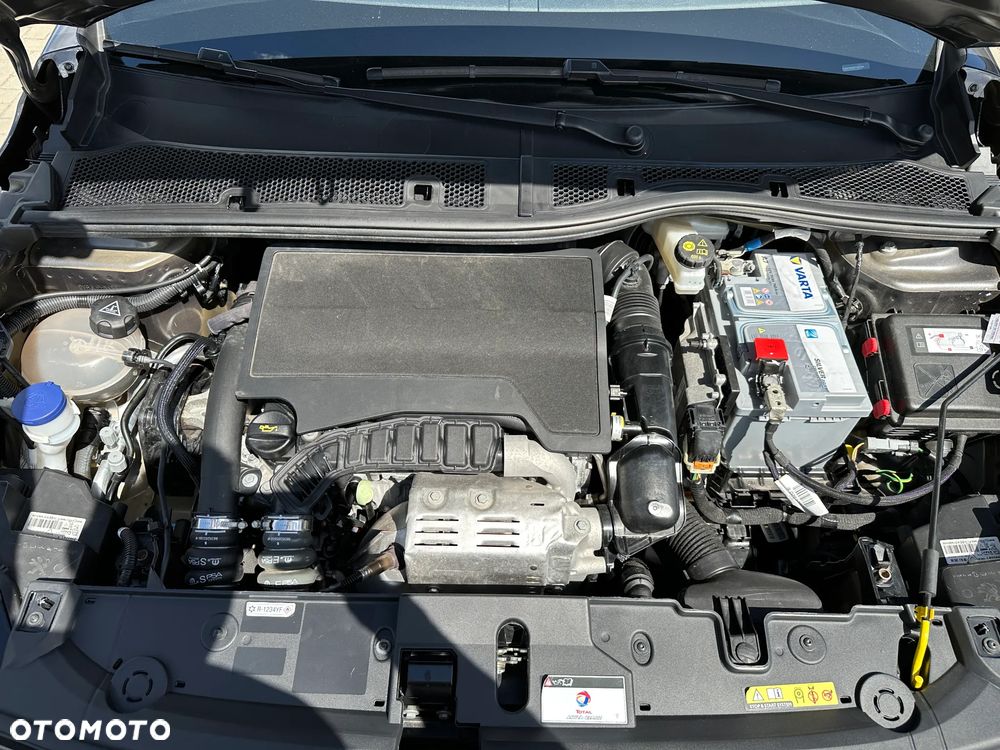 Peugeot 208 - 31