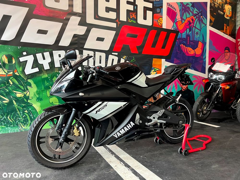 Yamaha YZF - 3