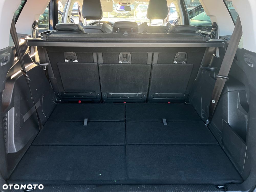 Peugeot 5008 PureTech 130 EAT6 Allure - 28