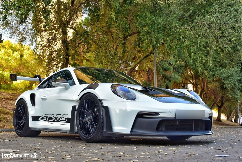 Porsche 911 (992) - 11