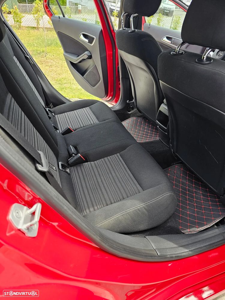 Mercedes-Benz A 180 CDI (BlueEFFICIENCY) - 15