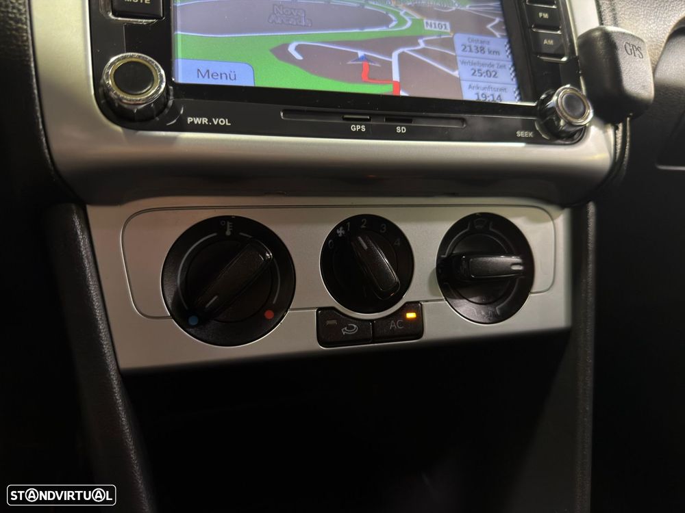 VW Polo - 24