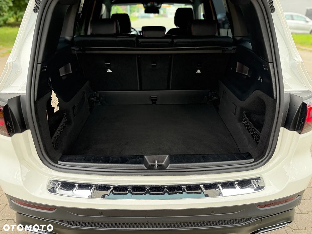 Mercedes-Benz GLB 180 d AMG Line 8G-DCT - 29