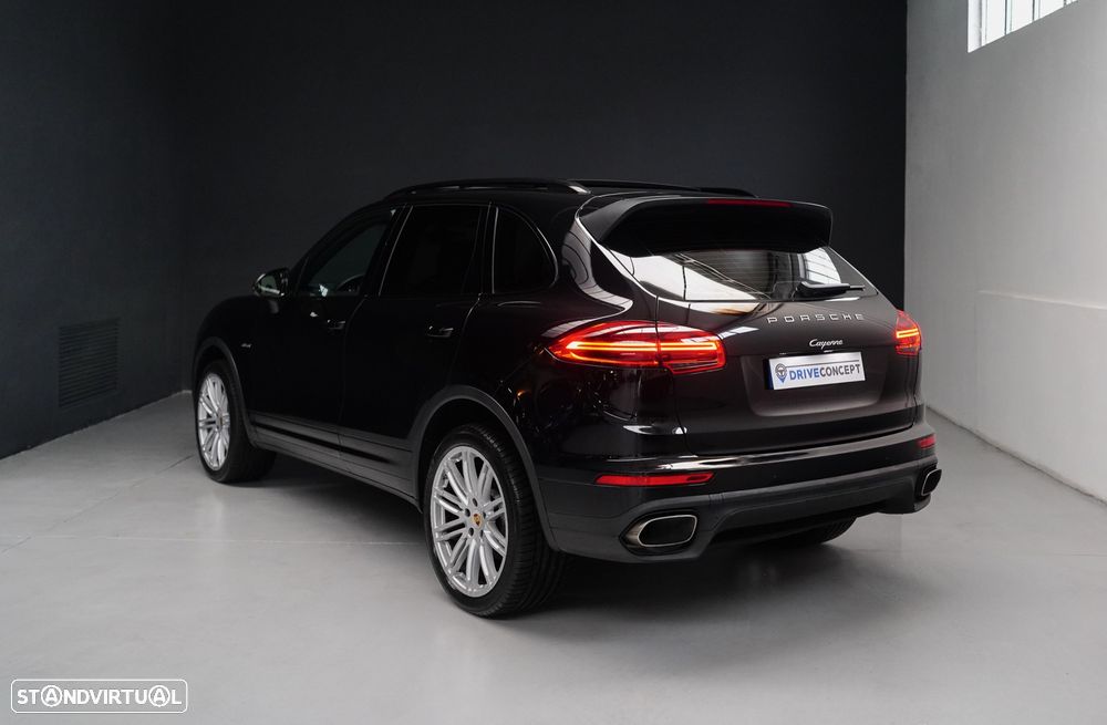 Porsche Cayenne - 11