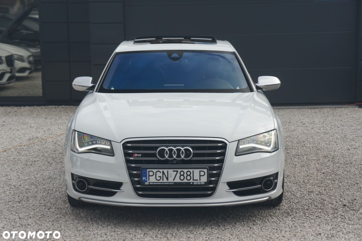Audi S8 - 3