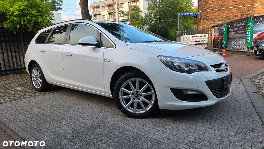 Opel Astra 1.4 Turbo Exklusiv - 2