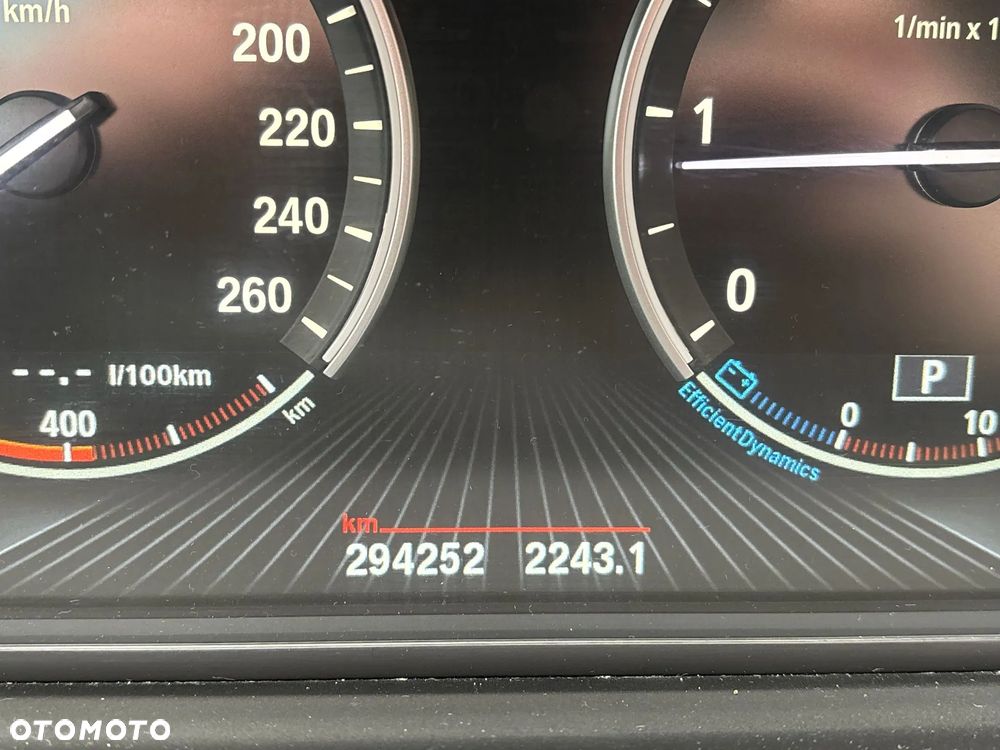 BMW Seria 5 525d xDrive Modern Line - 14