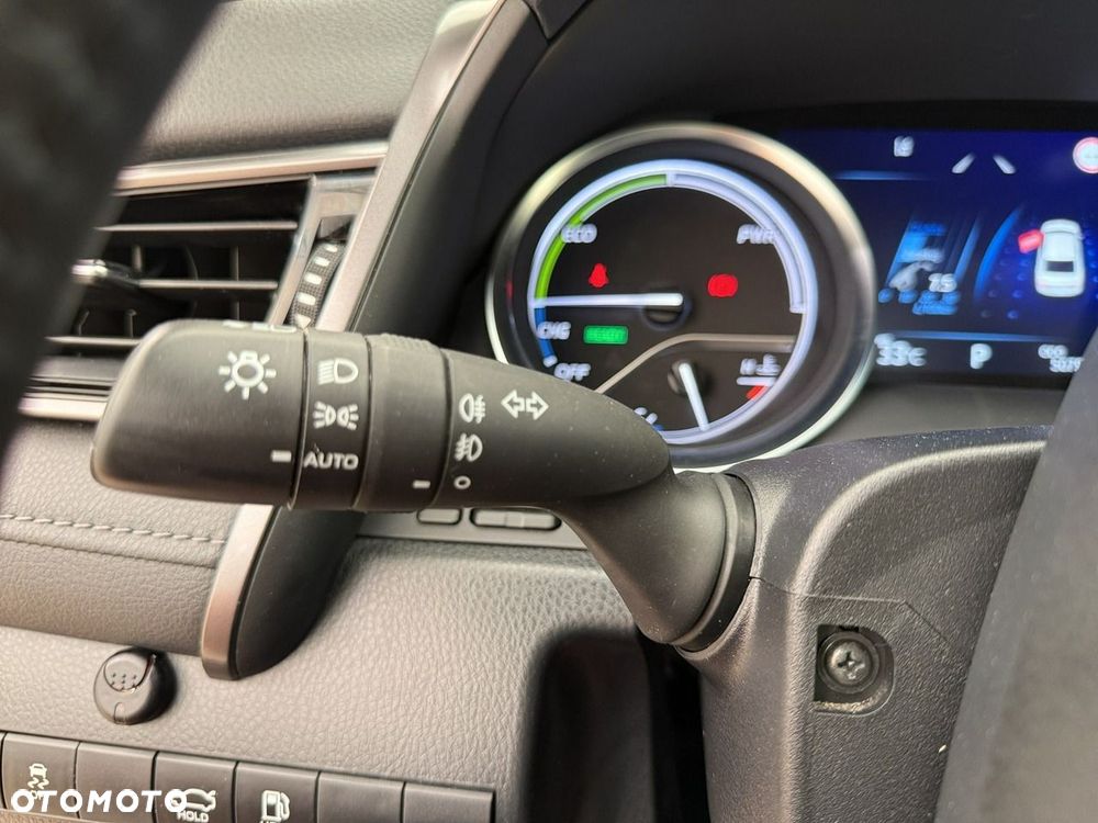 Toyota Camry - 26