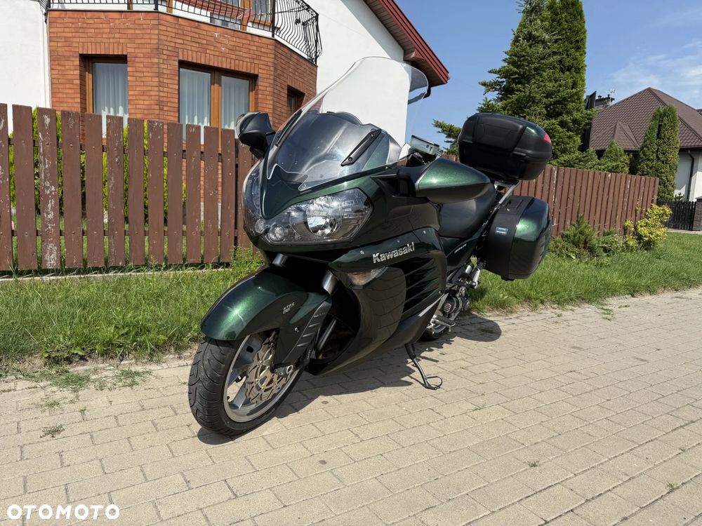 Kawasaki GTR - 11